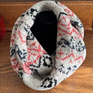 American Eagle Outfitters Beige Knit Infinity Scarf with Coral and Navy Pattern